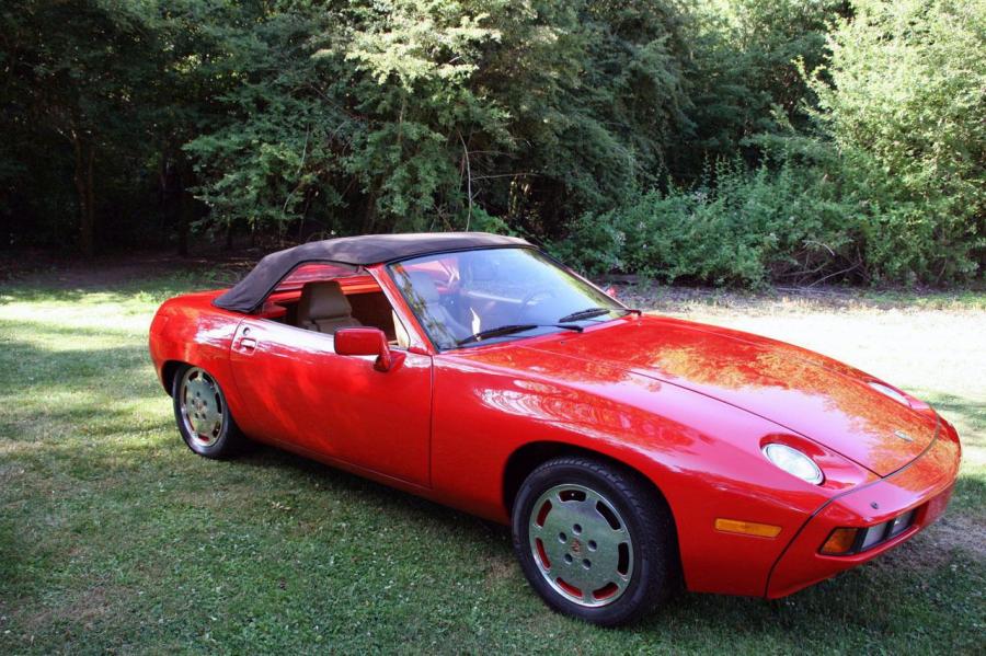  Porsche 928 Convertible by Carelli Design 1981 года  (фото 6 из 12)